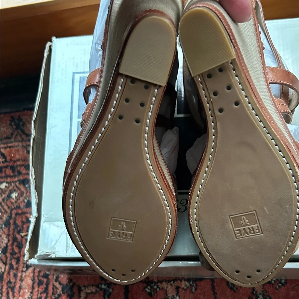 Frye NWT Women's Brown Leather & Kaki Fabric Wedge Sandals Size8.5M;Original Box
